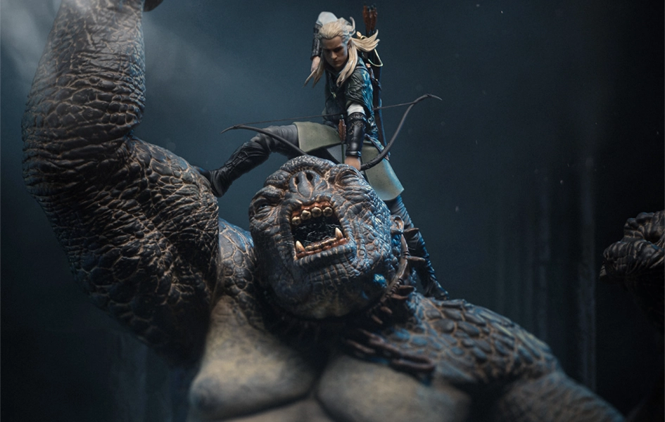 LOTR - Cave Troll and Legolas Deluxe Art Scale 1/10 Decorative Object