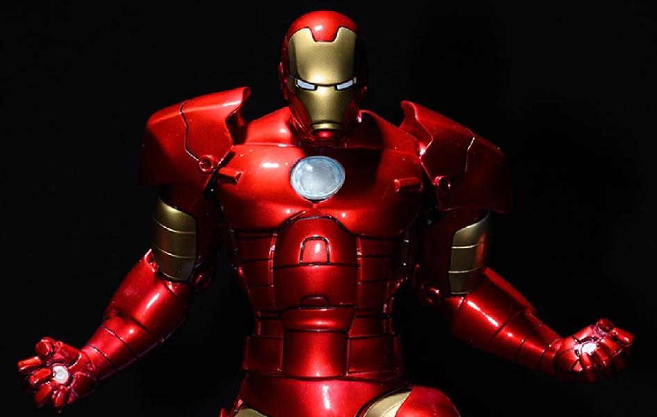 Avengers Assemble - Iron Man MK50 1/6 Scale Statue Christmas Ornament