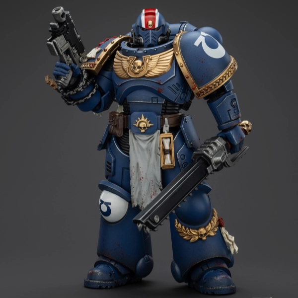 Modern Living Military Vehicle WARHAMMER Ultramarines Lieutenant Titus Collectors Edition