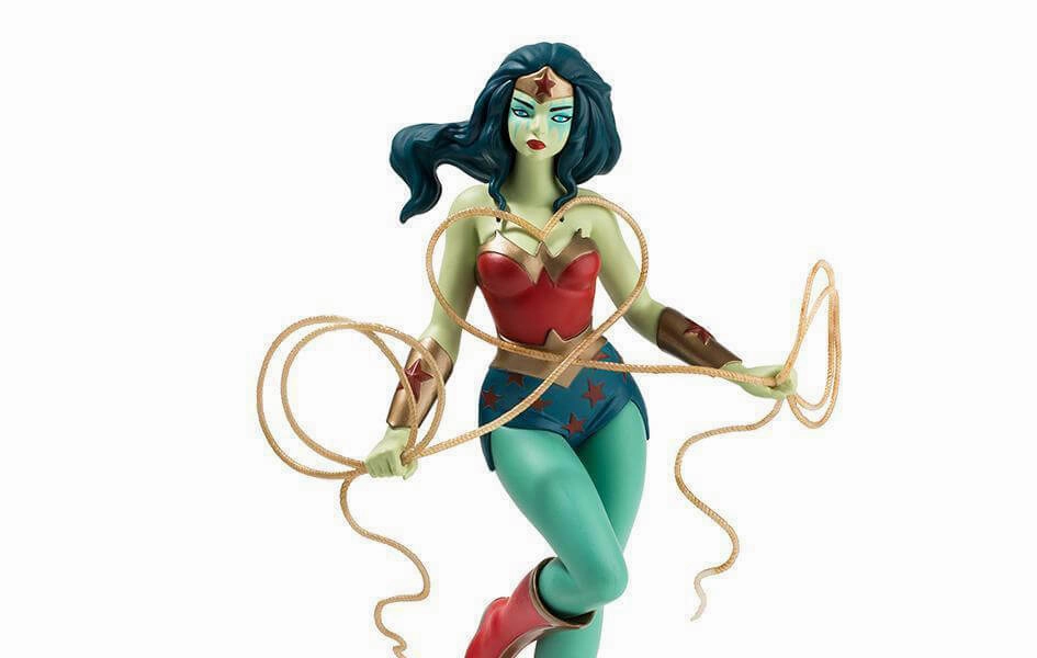 Miniature Toy Fantasy Display DC Wonder Woman by Tara McPherson Medium Vinyl Figure