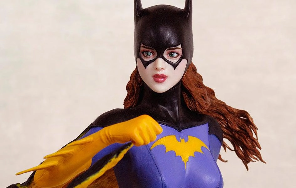 Fantasy Art Digital Sculpt Batgirl Web Exclusive 1/6 Scale Statue Luis Royo by Yamato