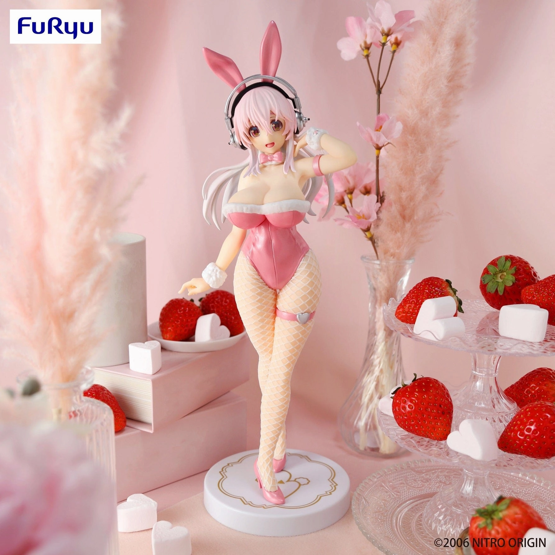 Family Heirloom BiCute Bunnies Figure - SUPER SONICO Pink ver