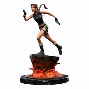 Weta Tomb Raider Lara Croft The Sanctuary of Flame Mini Statue Modern Collectible