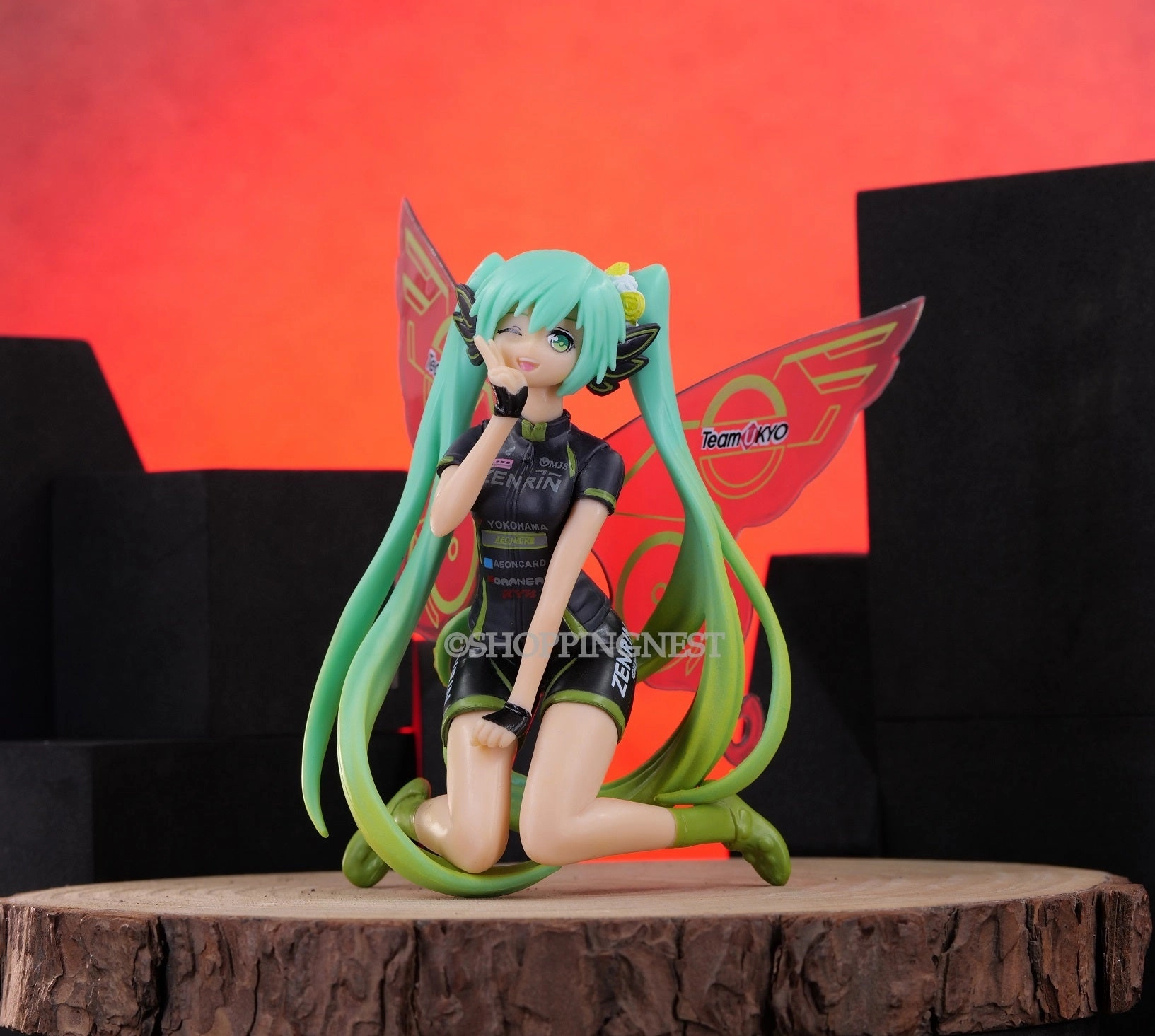 Reptile Figure Hatsune Miku Racing Version 2017 Team UKYO Support Action Figurine | 14 CM  |