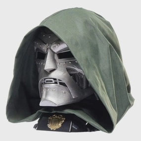 Augmented reality Movie Figure Heritage Sculpture Doctor Doom Marvel Legends Hasbro - Marvel 1/1 helmet