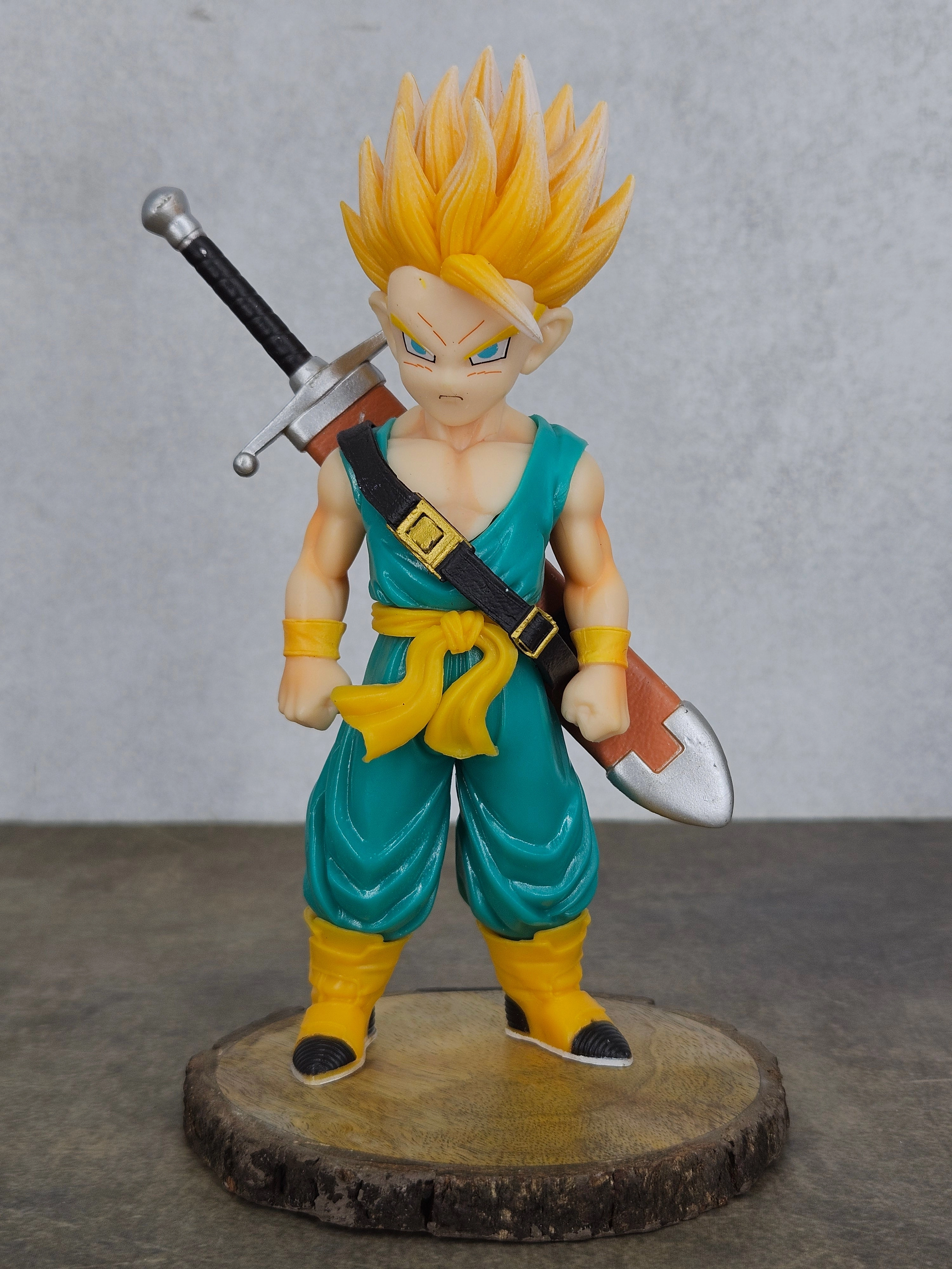 Dragon BallZ 19 cm Trunks with sword Chibi Version 2 Faces Streaming Decor