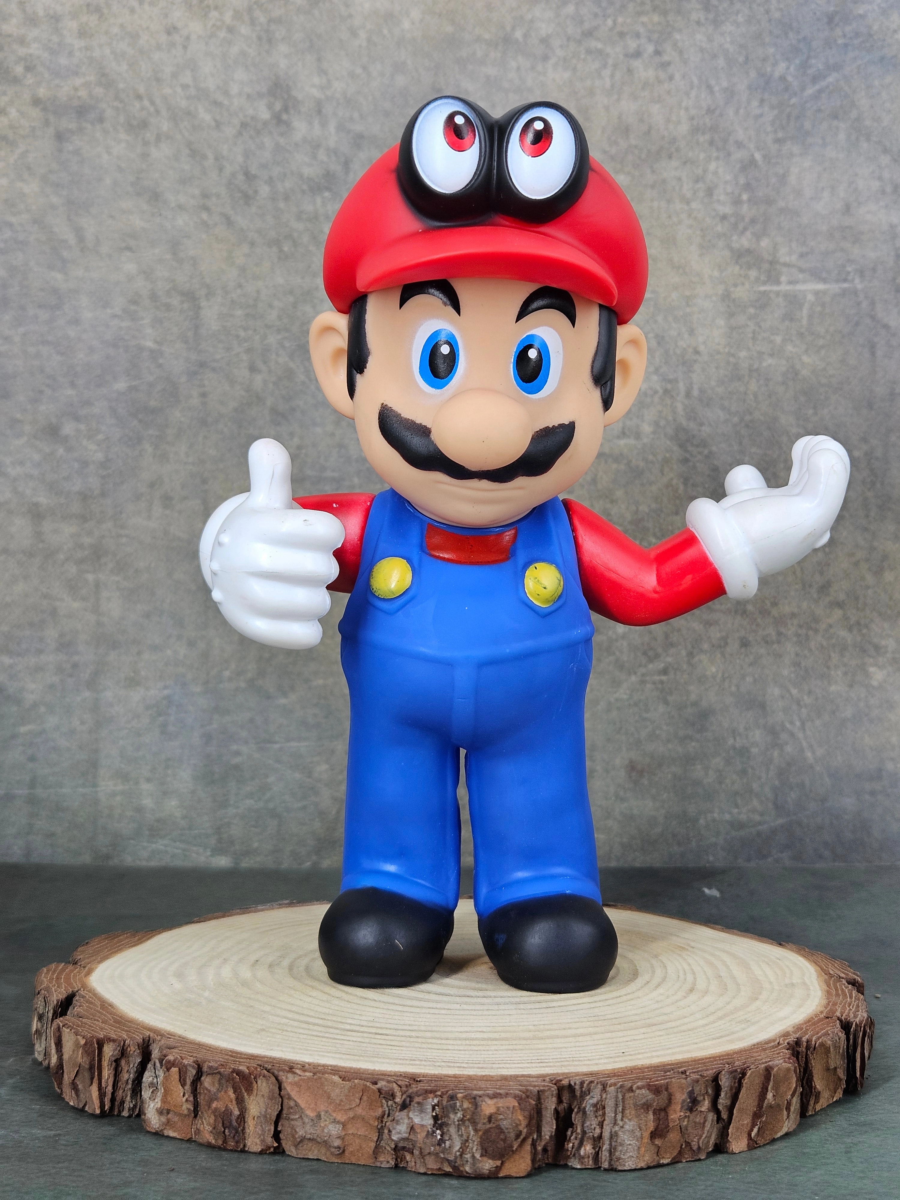 Super Mario | Red Mario Action Figure | 25 cm | Movable Joints Gaming Unit