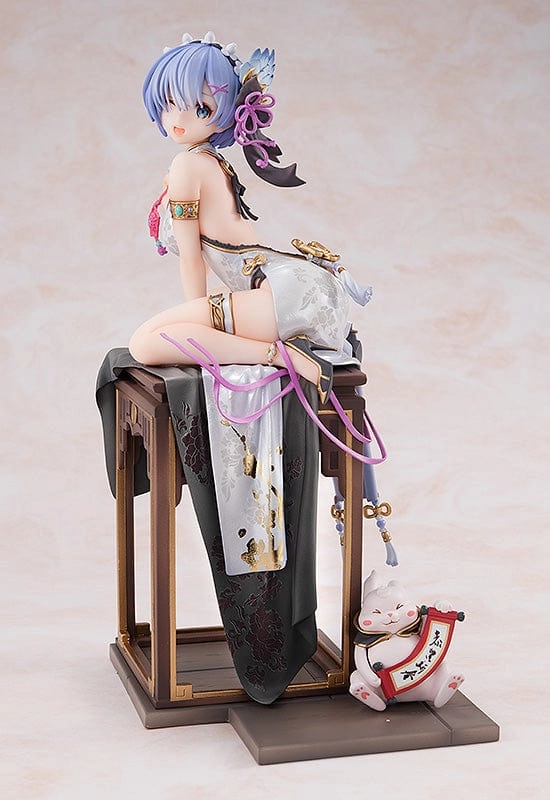 Rem : Graceful Beauty ver 1/7th Scale Figure Vinyl Decor