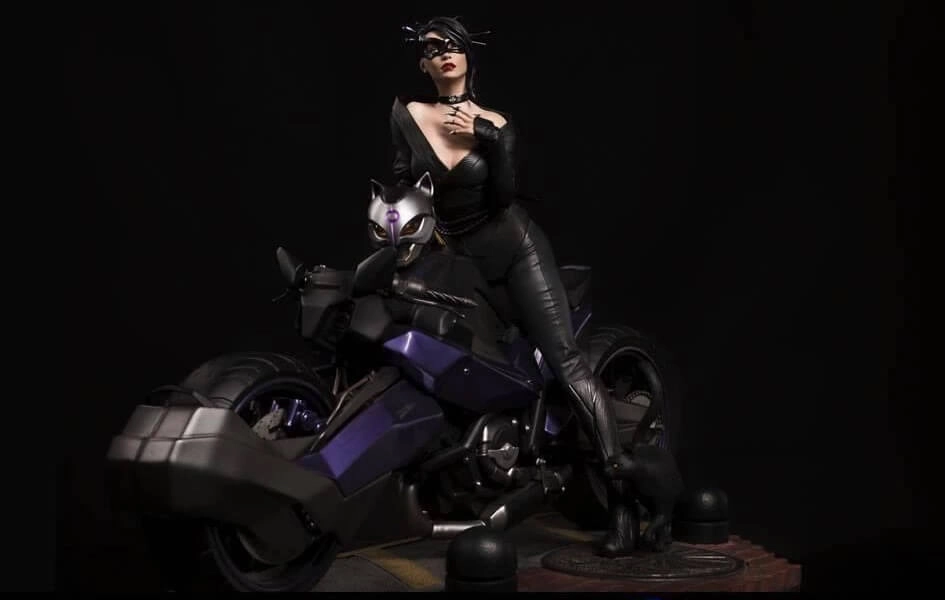 Catwoman 1/4 Scale Statue by XM Studios Patio Decor Cultural symbol