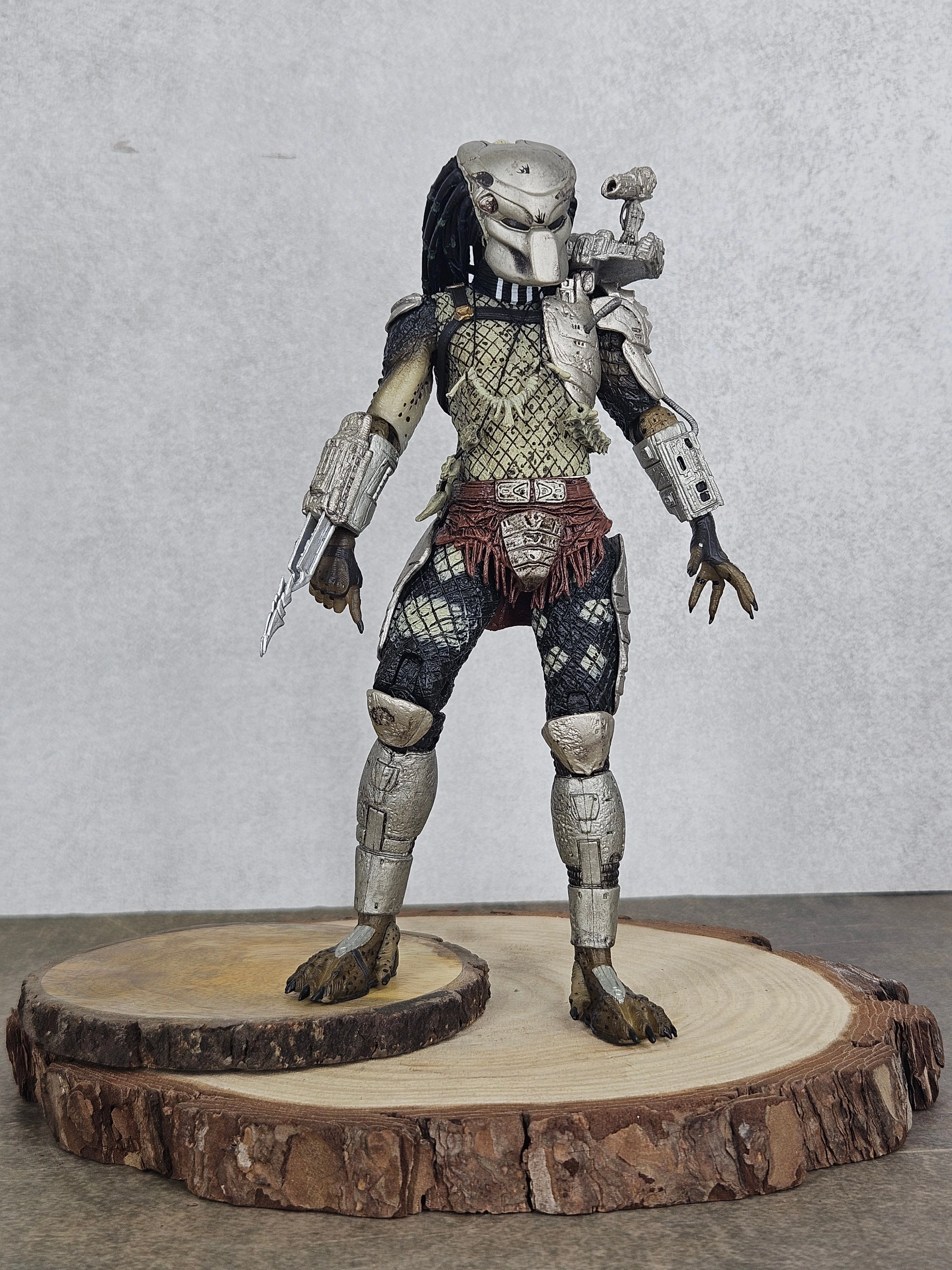 Predator Series 8 Jungle Hunter 25th Anniversary Action Figure | 7-Inch | Rare Collectible Chibi Goods Expert Level