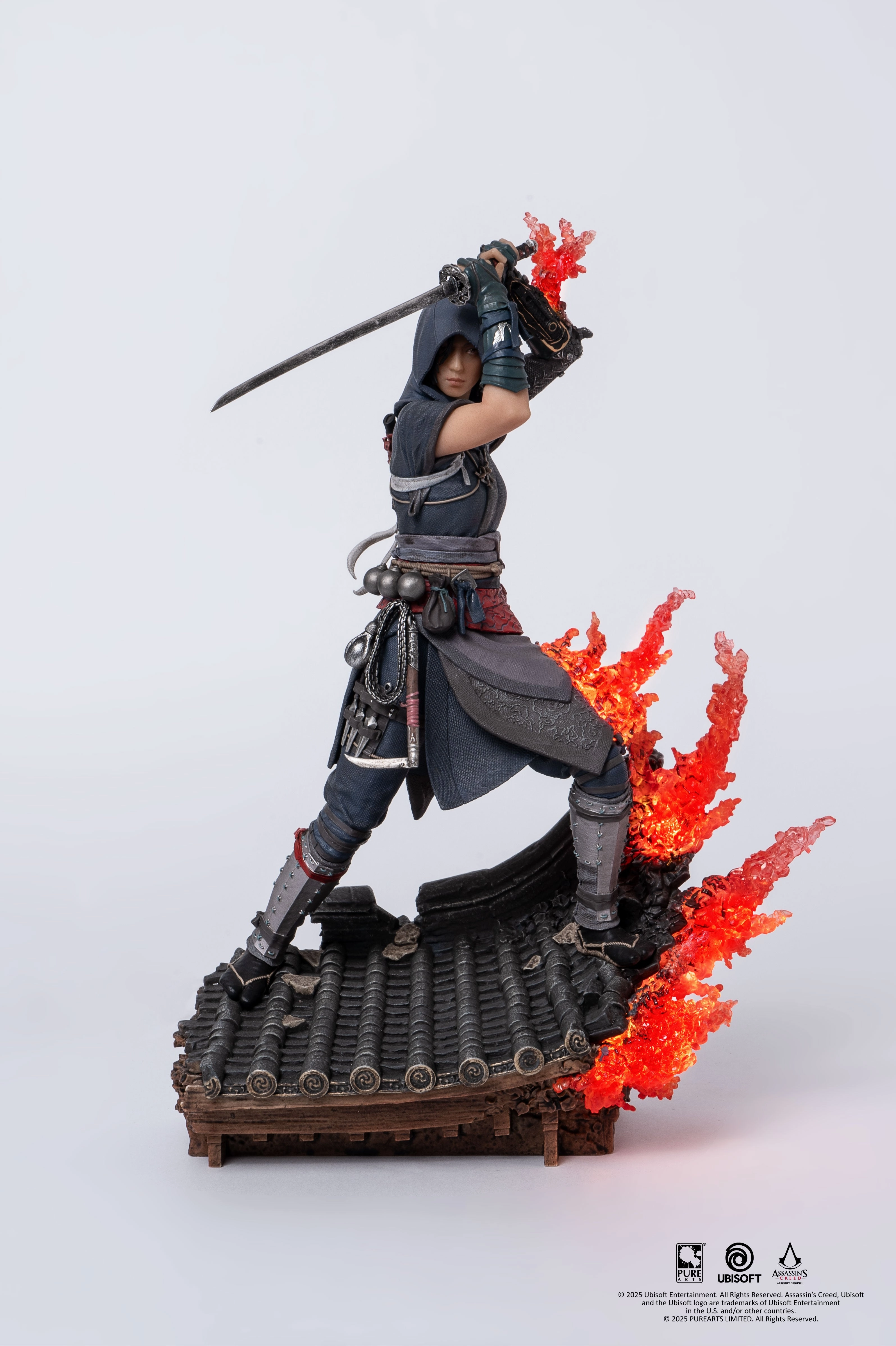 PUREARTS Animus Naoe - Assassin's Creed - 1/8 Scale Collectible Statue Glass Art Movie Sculpture
