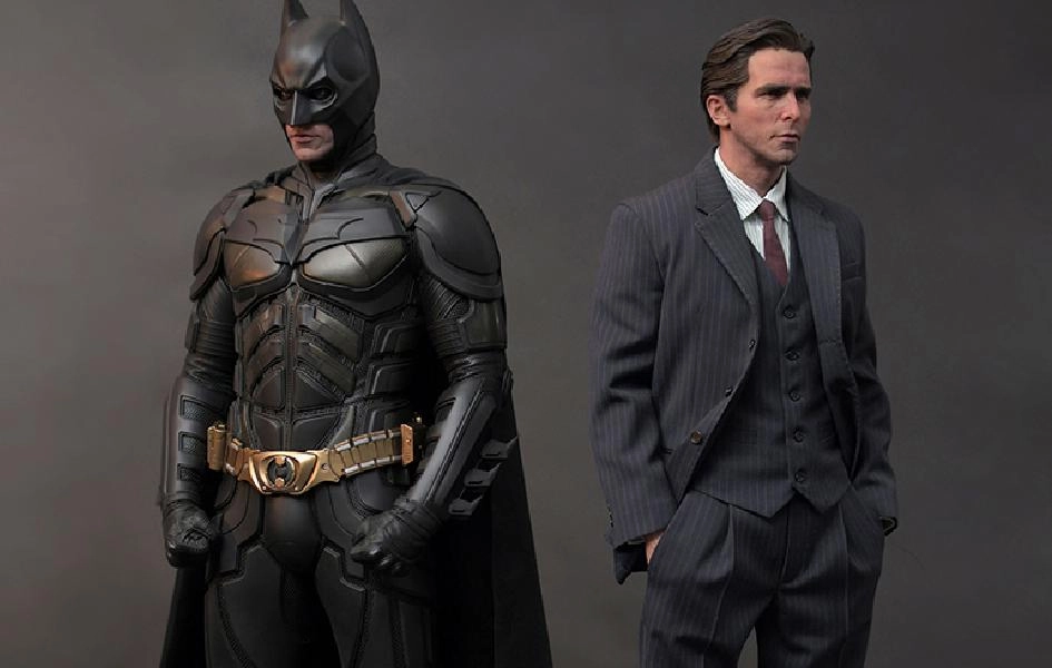 Superhero Art The Dark Knight - Batman Double Version 1/3 Scale Hyperreal Statue Set