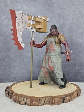 Resident Evil 5 Zombie Butcher Executioner 7 Action Figure Desktop Toy