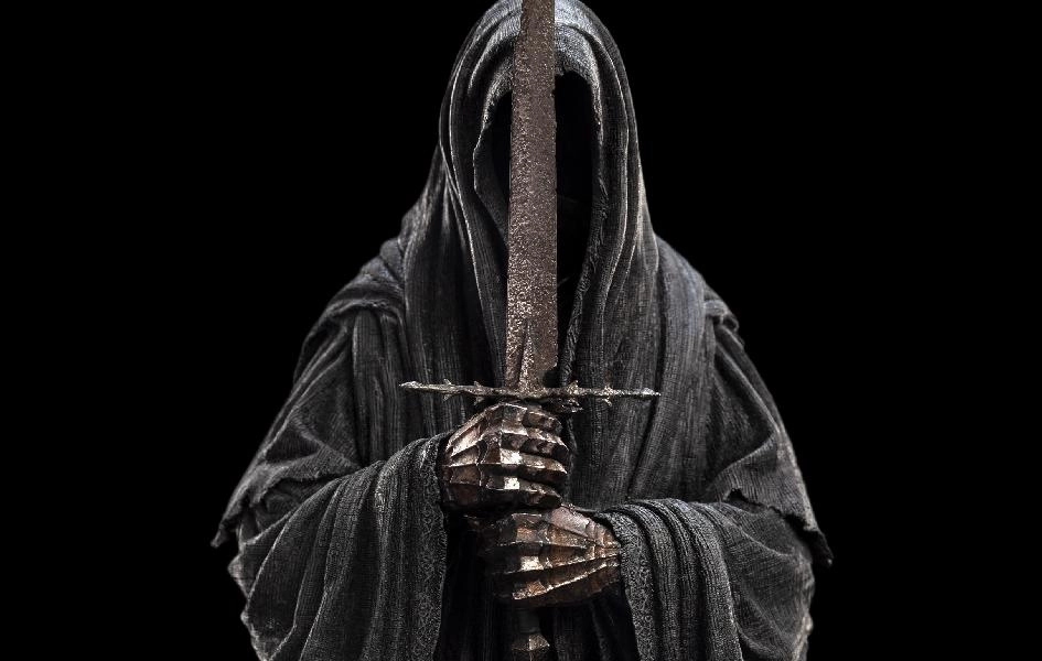 RINGWRAITH OF MORDOR STATUE - DYNAMIC DEALS (OPEN BOX) Gamer Setup