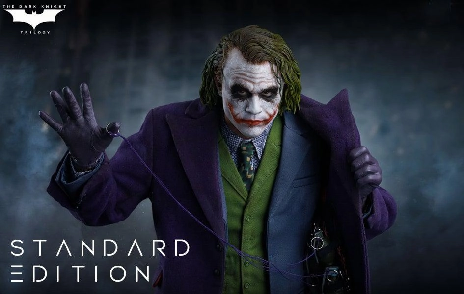 The Dark Knight: Joker STANDARD 1/4 Scale Statue Horror Monster Plastic Statue