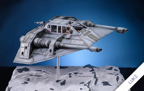 Snowspeeder (Luke Skywalker Version) Statue Superhero Showcase