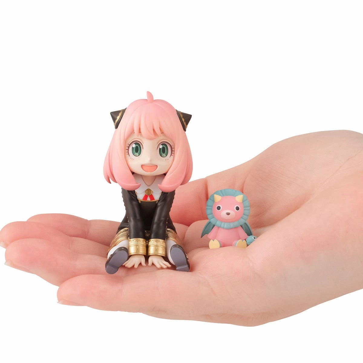 SPY x FAMILY G.E.M. Series Palm Size Anya ( with gift - post card ) Anime Article