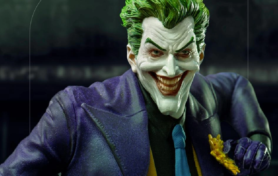 The Joker Deluxe 1/10 Art Scale Statue Miniature Product