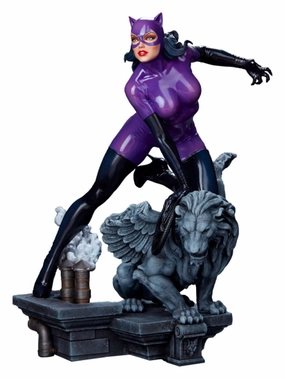 Tweeterhead DC Comics Catwoman (Purple Edition) 1/6 Maquette Gift Bundle