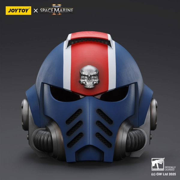 Action Collectible Vinyl Art WARHAMMER Ultramarines Lieutenant Titus' MKX Helmet